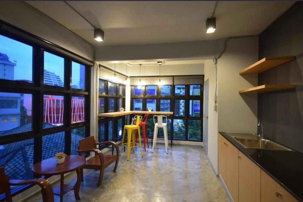 Bangkok Silom Chat Box Hostel Εξωτερικό φωτογραφία